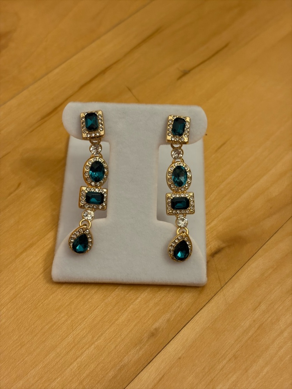 Emerald Green Statement Drop Earrings Gold Rhinestone Glam - Picture 4 of 12